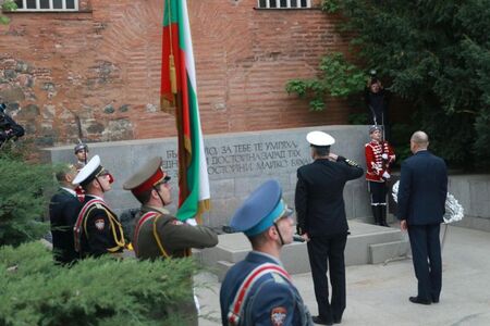 Без военен парад на 6 май заради мерките срещу COVID-19