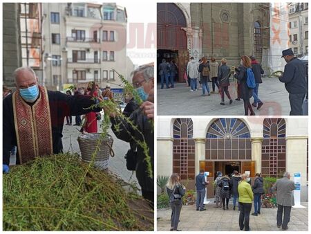 Опашки се извиха пред църквите в Бургас на Цветница