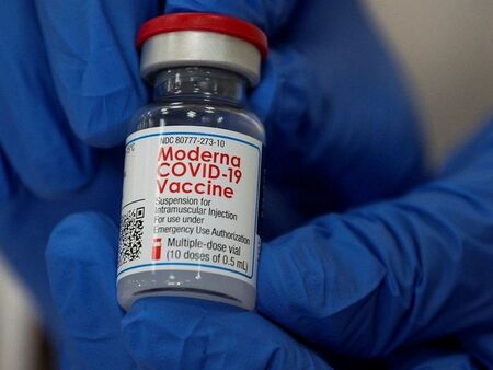 Над 21 000 дози от ваксината на Moderna пристигнаха у нас