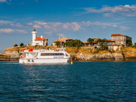 Остров Света Анастасия посреща посетители, вижте цените