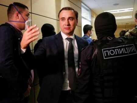 Арестуваха и адвоката на Навални