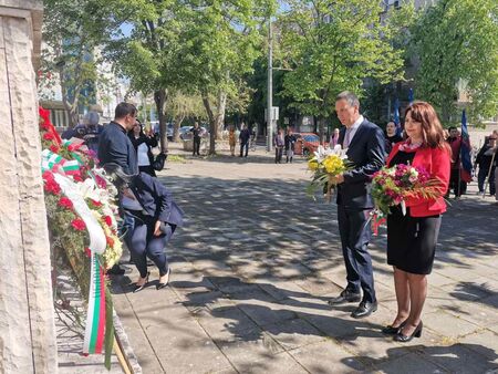 Кметът на Бургас: Нека свети Георги да ни дава своята закрила, да ни пази от злото и да ни помага