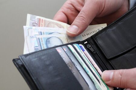 Бургаска област извън топ 10 по заплати в страната