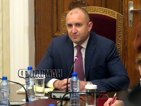 Радев назначи новата ЦИК и насрочи изборите, разпуска парламента на 12 май