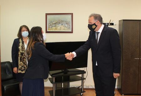Министърът на здравеопазването д-р Стойчо Кацаров разговаря с посланика на САЩ в България Н.Пр. Херо Мустафа