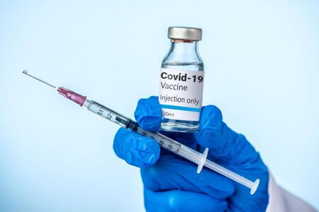 След рязък спад на ваксинациите в Индия: Опасност от нова COVID вълна