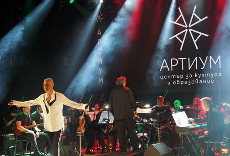С впечатляващ концерт на Георги Христов откриха новата зала в Артиум център в Несебър