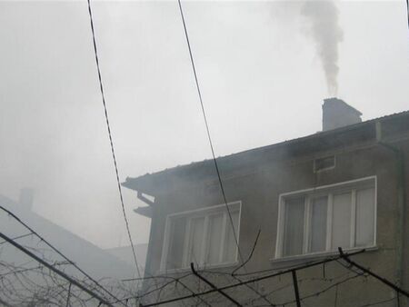 Община Бургас отговори на съветници от ВМРО защо е мръсен въздухът в кв. „Долно Езерово“