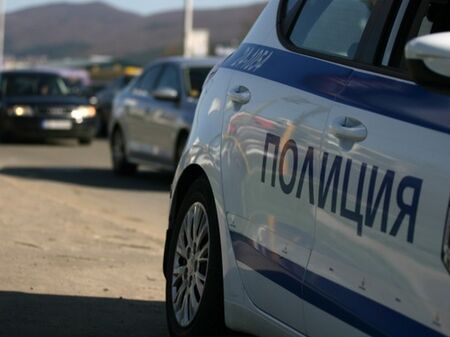 Спецакция след кражба в жк „Меден рудник“: Качулки преследват БМВ на пътя Бургас-Варна