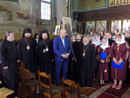 Фестивалът за православна музика „Св. Богородица – Достойно естъ” в Поморие приключи с пожелание за още „многая лета”