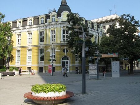 Над 70 % от дружествата и едноличните търговци в Бургас вече  обявиха доходите си пред НАП