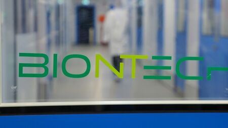 BioNTech започва тестове за mRNA ваксина срещу рак