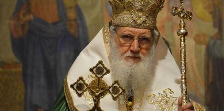 Подобрява се състоянието на патриарх Неофит
