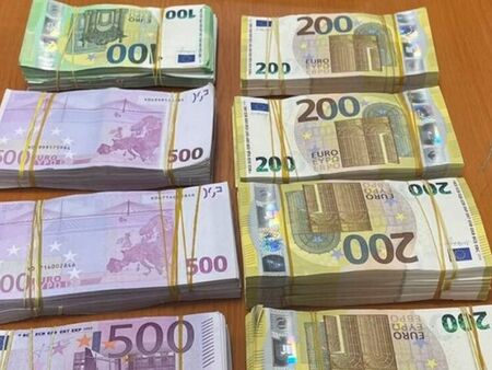 Нашенец опита да изнесе в Турция 650 000 евро, скрити в потник