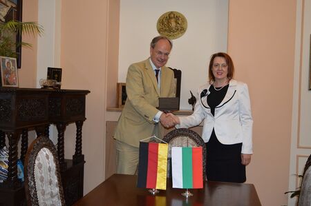 Посланикът на Федерална Република Германия на първо посещение в Бургас с областния управител
