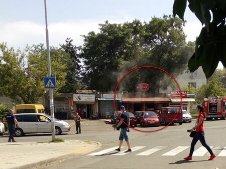 Кухнята на популярен бургаски бургер шоп се подпали