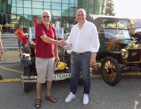 Уникален Форд от 1928 година спечели Купата на кмета  на ретро парада в Поморие