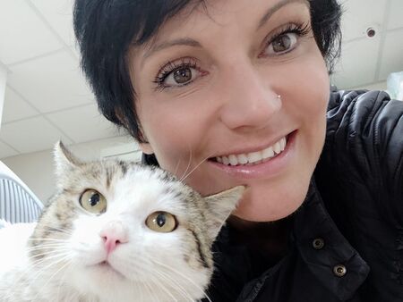 Лилия Стоянова от Purr Paws се оплете за котката на Недялко Йорданов, обеща да му я върне и да се скрие