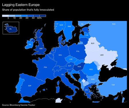 България и Румъния търсят варианти за изтичащия срок на годност на ваксините им