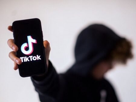 Вече всички ще могат да качват по-дълги клипове в TikTok