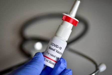 Ваксина на спрей срещу COVID-19 дава добри резултати на тестовете