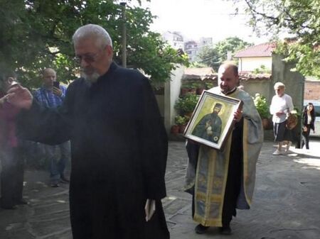 Мощите на св. Ефрем Нови идват в Карнобат на 14 юли