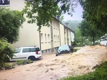 Потоп в Германия! Десетки загинали и изчезнали след невиждани дъждове /видео/