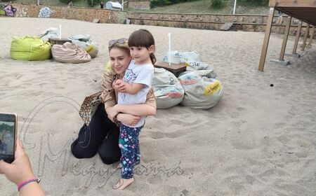 Мария Бакалова се прибра в Бургас, отиде на плаж