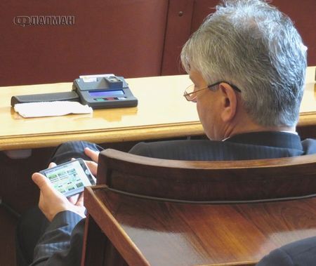 Депутатът Лъчезар Иванов спечелил 1,6 млн.долара от подарени акции, ДАНС го проверява