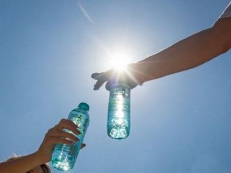 Община Бургас и БЧК ще раздават вода в жегите днес и утре