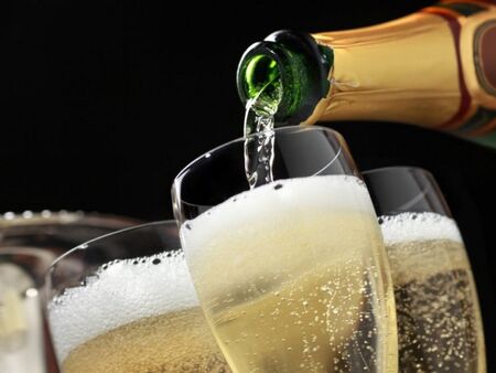 Шампанското в Слънчев бряг двойно по-скъпо от нощувката