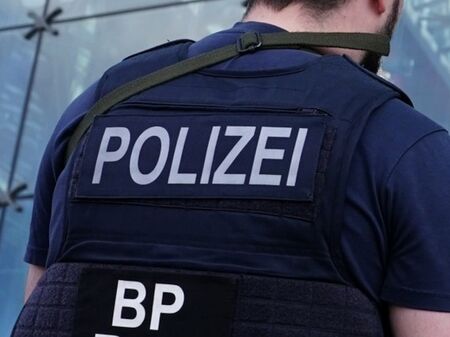 Четирима ранени след яростно спречкване на паркинг в Берлин