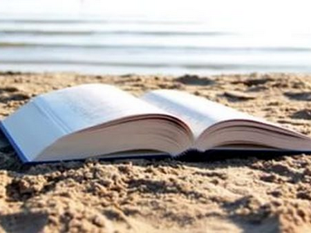 Фестивалът „С книга на плажа“ ви очаква от 11 до 15 август край Експоцентър „Флора“