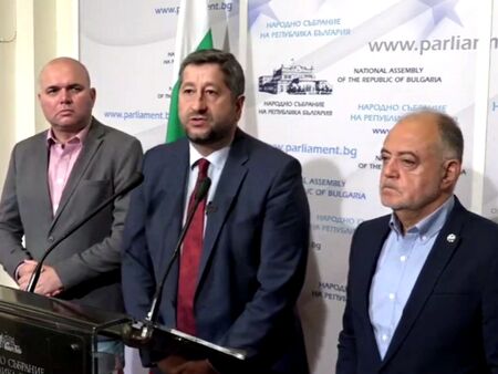 И "Демократична България" реши: Не можем да подкрепим кабинета на ИТН