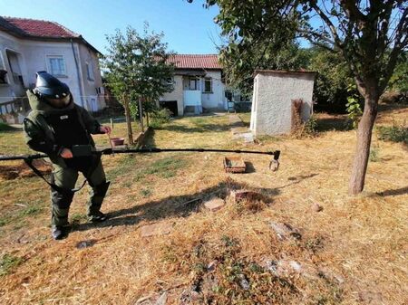 Военни обезвредиха унищожиха боеприпаси в Плевенско