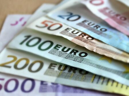 Смяната на лева с еврото носи както позитиви, така и негативи