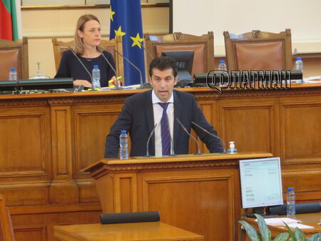 Кирил Петков се скара на депутатите: Имате отговорност, свършете си работата, актуализирайте бюджета!