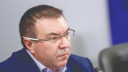 Костадин Ангелов: Заразата се разраства по-бързо от очакваното