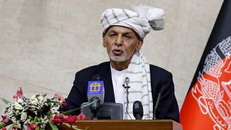 Президентът на Афганистан избяга от страната, талибаните окончателно победиха