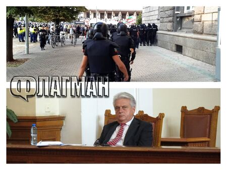 Наказали бургаски полицаи, носели странни баджове на протестите в София през 2020-а