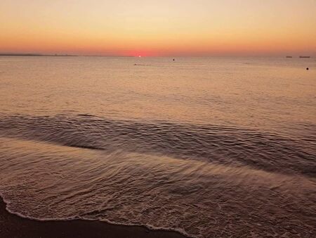 Седмицата започва с още по-горещо време