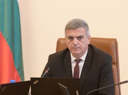 Премиерът Стефан Янев остро осъжда атентата в Кабул