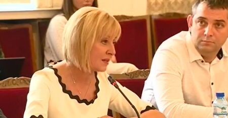 Мая Манолова към БСП: Не бихме подкрепили правителство на всяка цена
