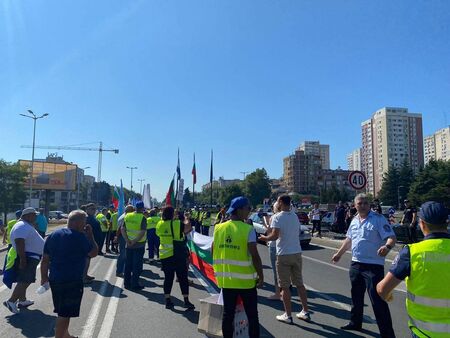 Работещите в „Автомагистрали - Черно море“ подготвят пореден протест