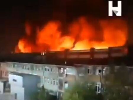 Взривове в Истанбул, гасят пожар с хеликоптери