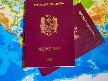 Срещу €25 млн. евро: Змесиха българска компания в купуването на бланки за паспорти в Молдова