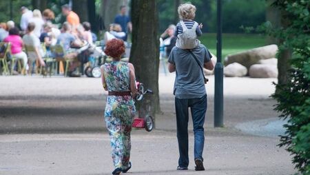 Все повече млади хора се заселват в крайградските зони