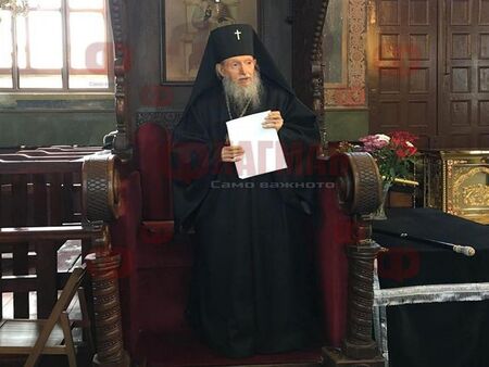 Сливенският митрополит Иоаникий подаде молба за оттегляне
