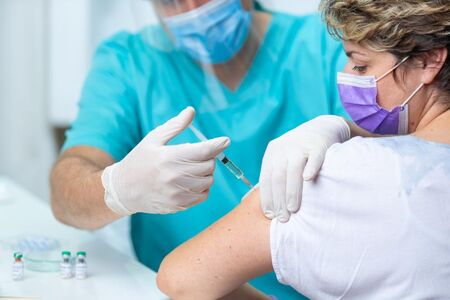 Мобилни ваксинационни пунктове през уикенда в Бургас и в още няколко града