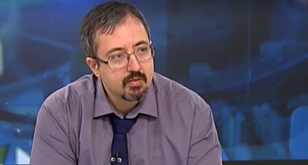Лъчезар Томов: Ваксините правят COVID да е като грипа